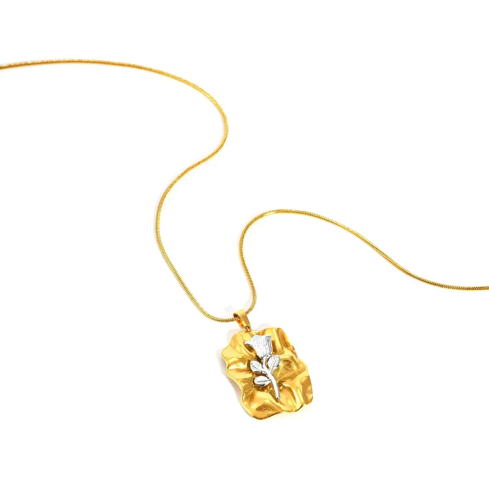 Square Rose Flower Pendant Necklace, Luxury Vintage Jewellery UK, Rose Flower Pendant Necklace, Stainless Steel Women’s Necklace, Silver and Gold Pendant Necklace, Elegant Vintage Necklace, Luxury jewellery gift UK, Rose pendant gift for her UK